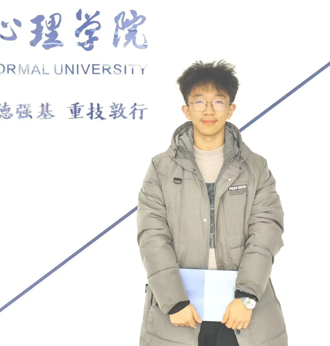 24 牛鑫晨x.jpg